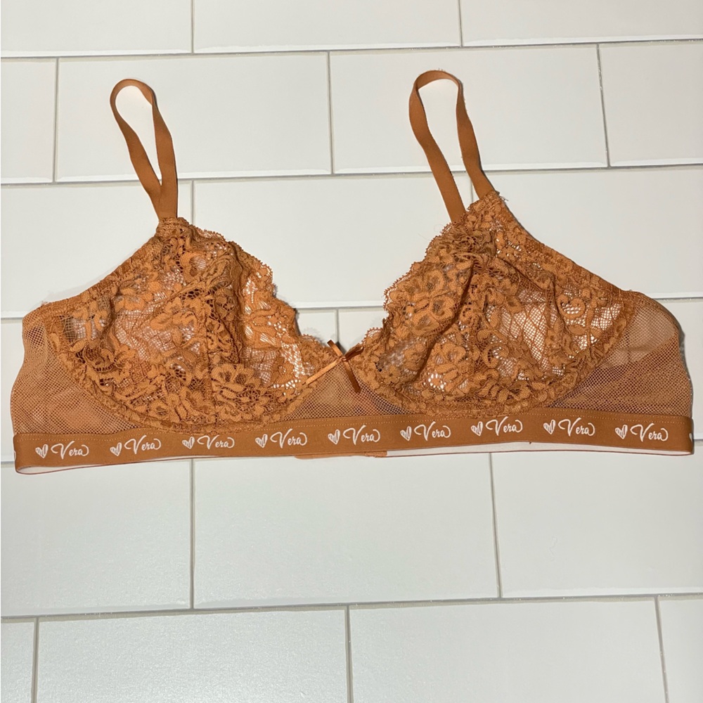 Floral lace bra